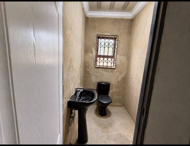 2 BEDROOM HOUSE FOR SALE IN MEYERTON CENTRAL